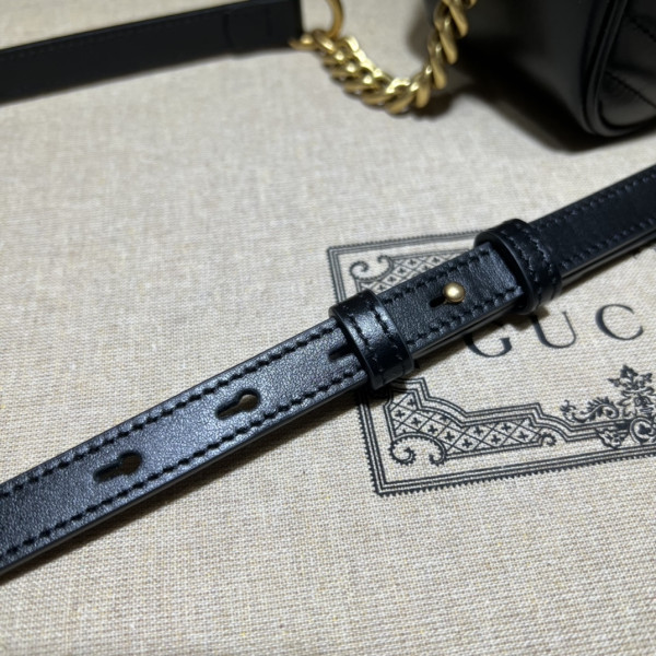 G*u*i gg marmont small shoulder bag