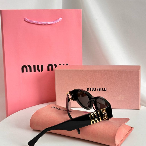 M*um*u sunglasses