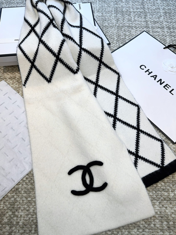 CL Scarf
