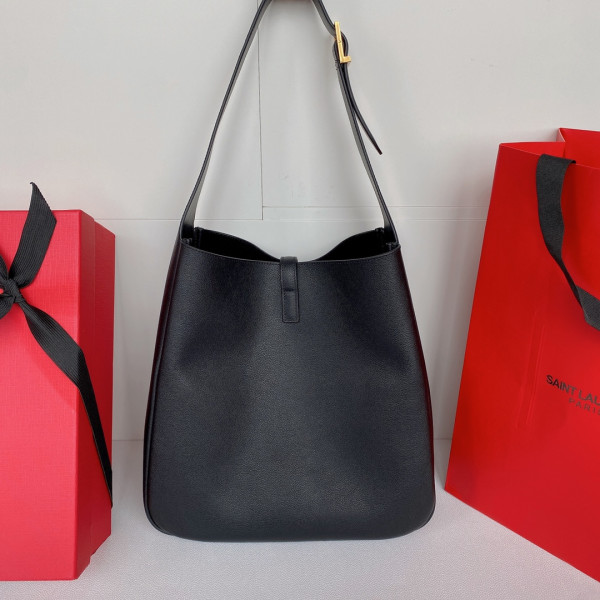 Y*L le 5 À 7 large soft hobo bag - 30x31x13cm