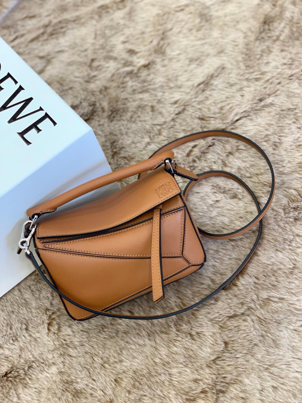 LOWEE PUZZLE BAG-18*12*7.5CM