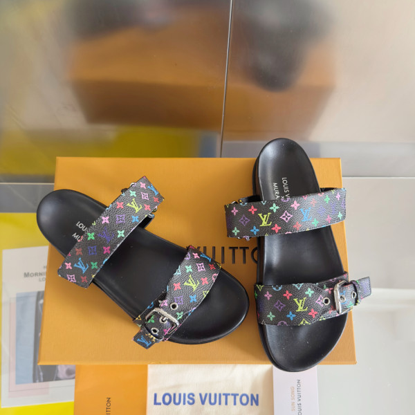 l0*is V*t0n sandals