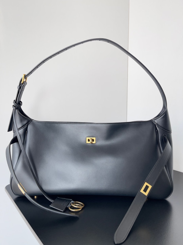 Ba*len*cia*ga bel air large shoulder bag