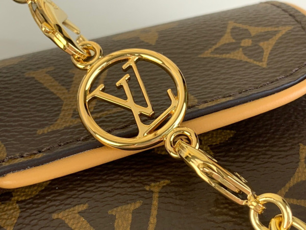 l0*is V*t0n pochette camille
