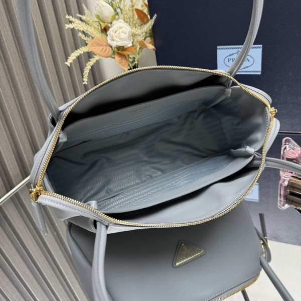 Pra*a darling medium shoulder bag