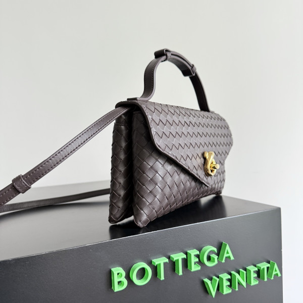 bo*te*ga Ve*ne*ta knot lock-25*16*5.5cm