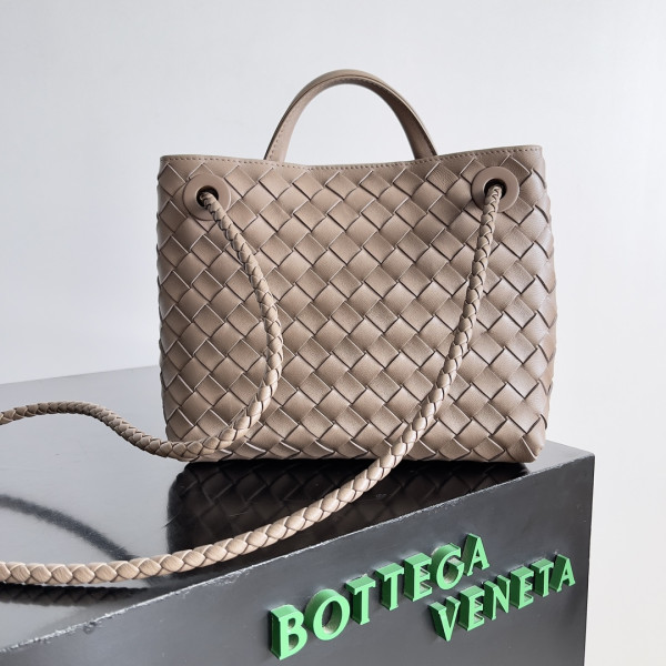 bo*te*ga Ve*ne*ta small andiamo-25*22*10.5cm