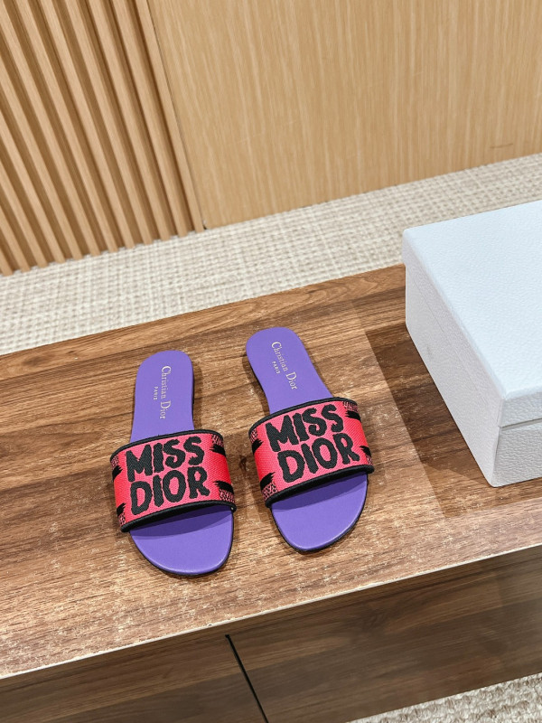 DIRO DWAY SLIDES