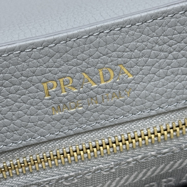 Pra*a small leather shoulder bag-26*14*9.5cm