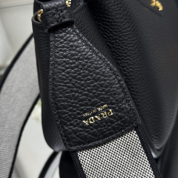 Pra*a leather mini handbag-18*19.5*9cm