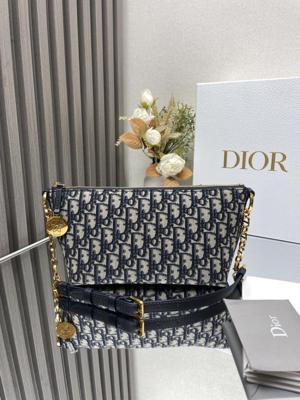 Dirostar Hobo Bag with Chain - 22*14.5*10CM