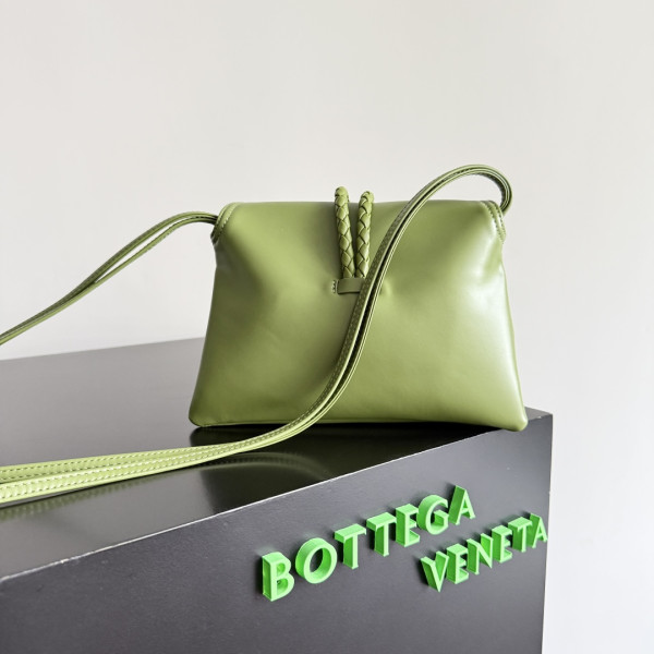 bo*te*ga Ve*ne*ta baby liberta - 24*15.5*5cm