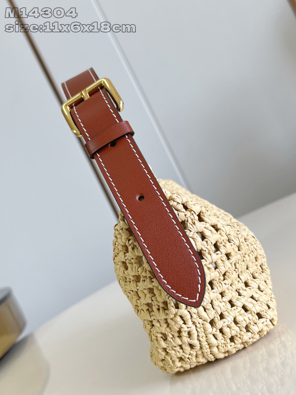 l0*is V*t0n hills pochette