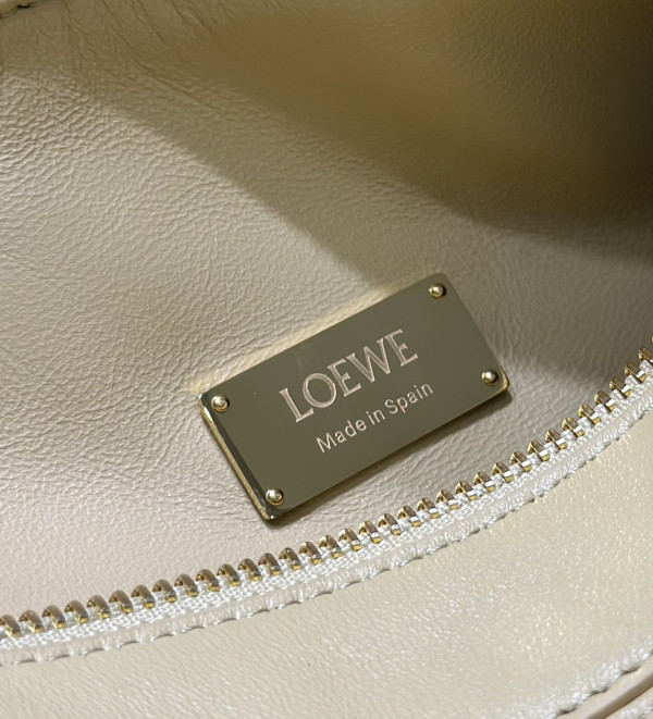 Lowee Small Puzzle Bag-24*16*10.5cm