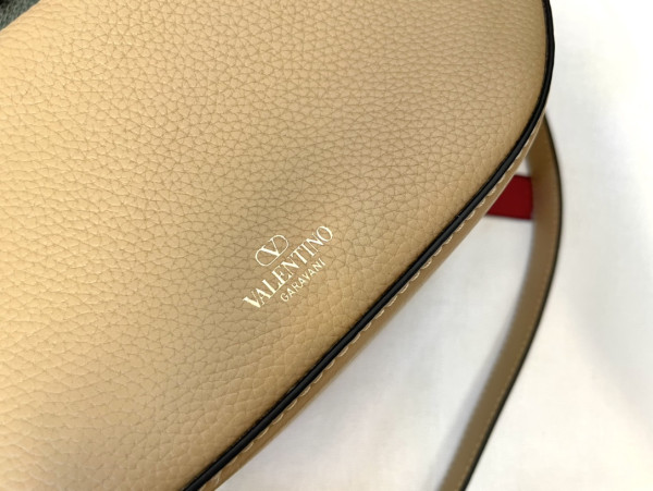 VALENTINO Small Vlogo Moon Hobo Bag - 29*23*11CM