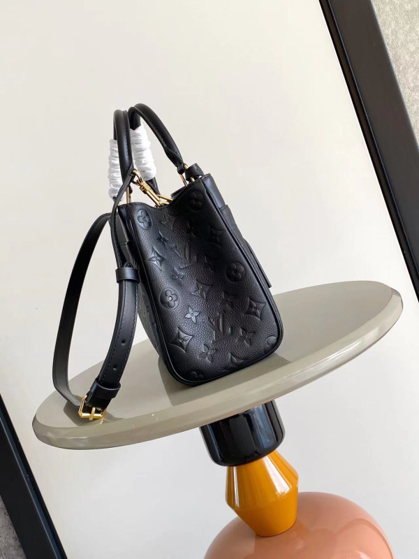 l0*is V*t0n avenue pm - 30*19.5*12cm