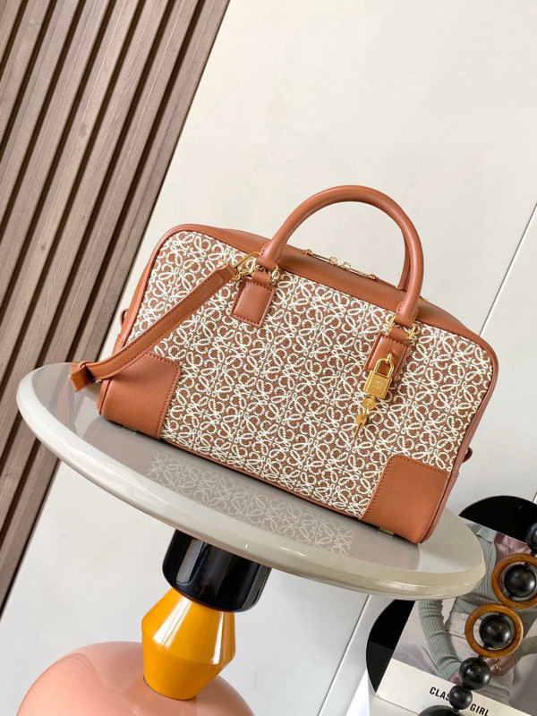 L0ew* amazona 28 bag in nappa calfskin - 28*11*18cm