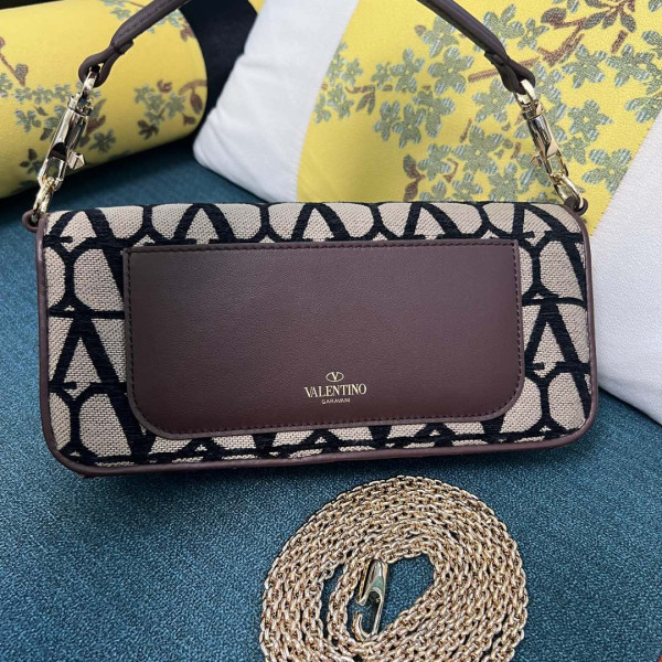 VALENTINO LOCÒ SHOULDER BAG