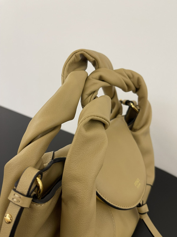 F**di spy small - 32*12*18cm