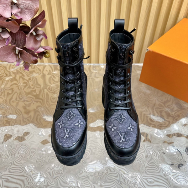 l0*is V*t0n boots