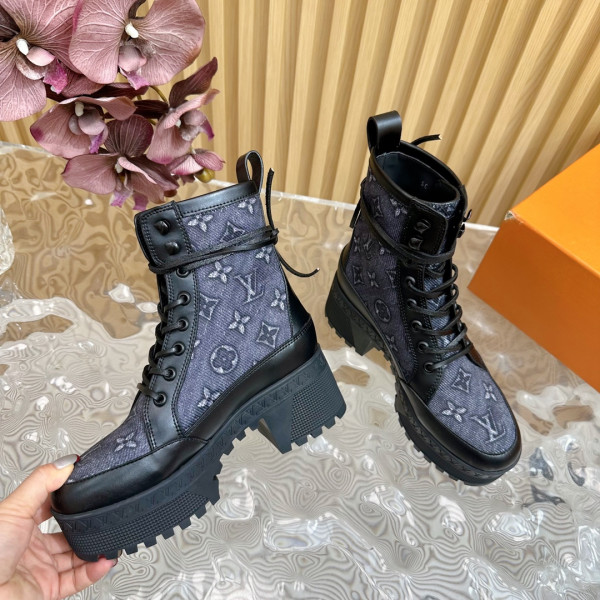 l0*is V*t0n boots